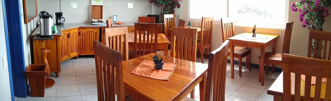 Drake Inn Puerto Villamil Εξωτερικό φωτογραφία