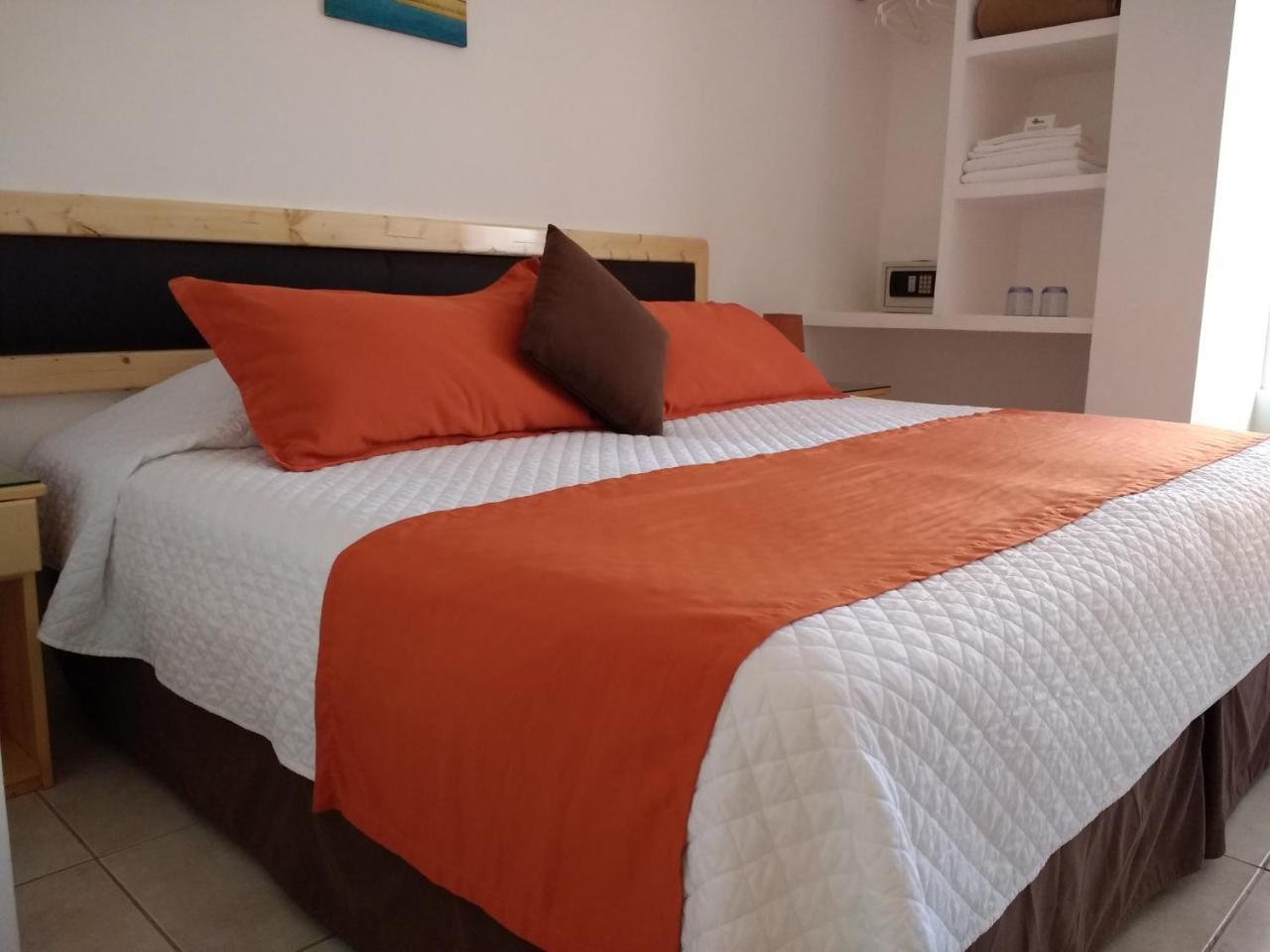 Drake Inn Puerto Villamil Εξωτερικό φωτογραφία